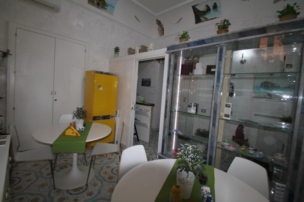 Le Vie Di Napoli B&B Kültér fotó